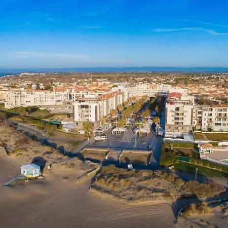 Апартаменти Sea Blue Les Rivages